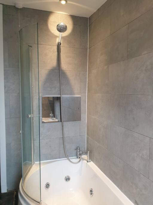 City Townhouse Close To Cafes And Restaurants 노리치 외부 사진